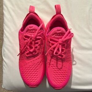 WORN ONCE Women’s Nike Air 70 Sz 8 Hot Pink